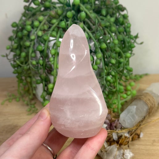 Rose Quartz Flame (K296)