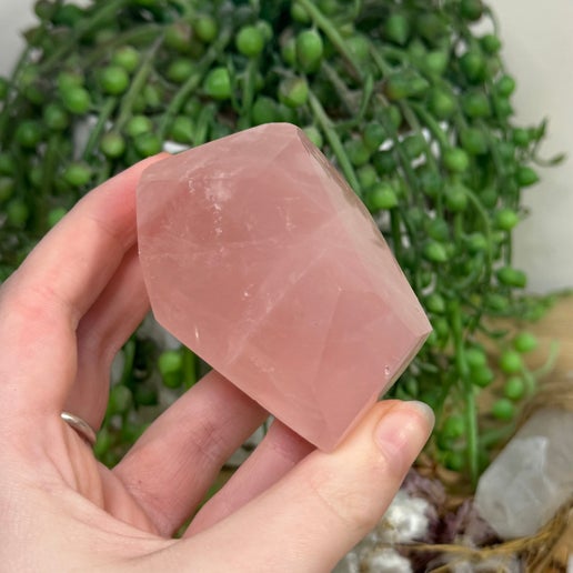 Rose Quartz Free Form (J757)