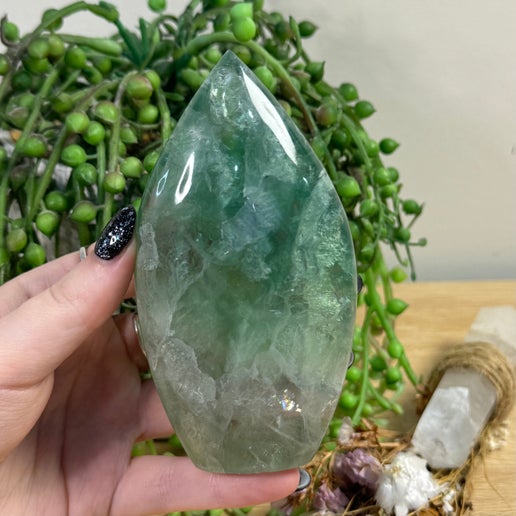 Green Fluorite Arch Free Form (H276)