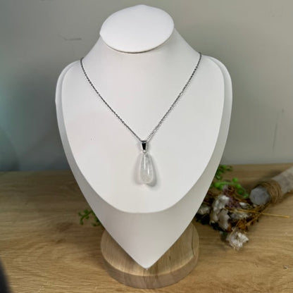 Clear Quartz Drop Necklace (E464)