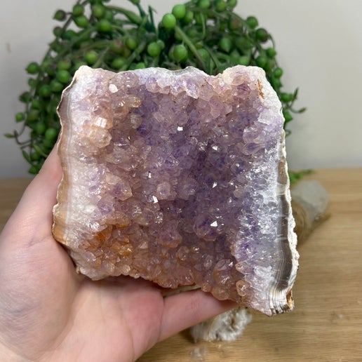 Amethyst / Agate Cave (L250)