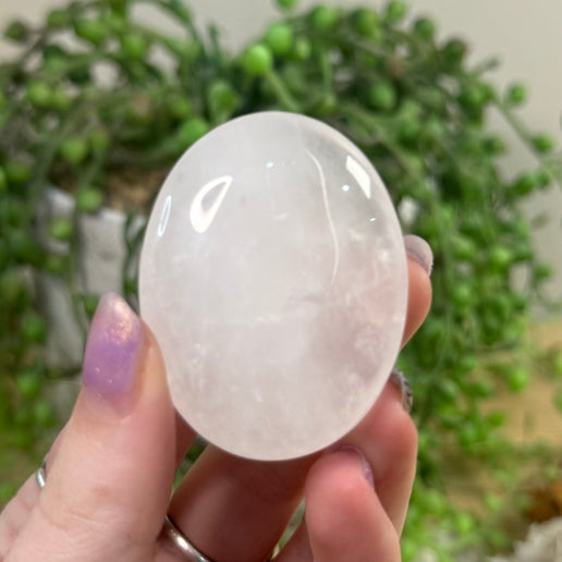 Clear Quartz Palm Stone (G607)