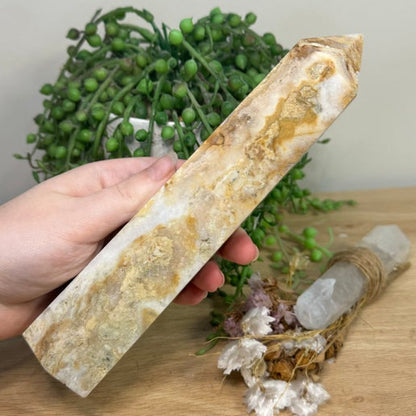 Crazy Lace Agate Tower (K773)
