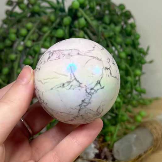 Aura Howlite Sphere (E905)