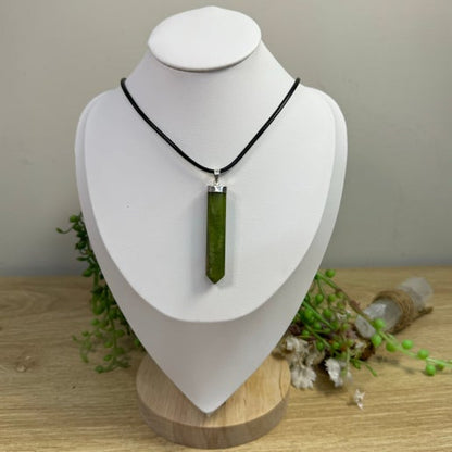 Tremolite Necklace (J162)