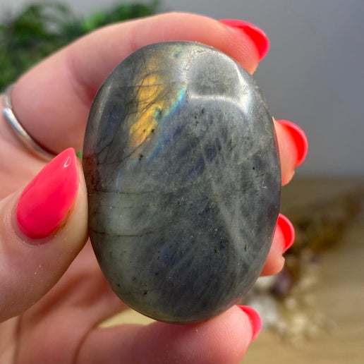 Labradorite Palm Stone (D223)