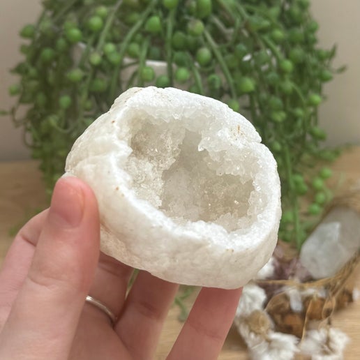 Clear Quartz Geode (E435)