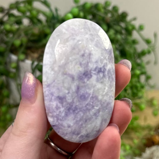 Purple Jade Palm Stone (H794)