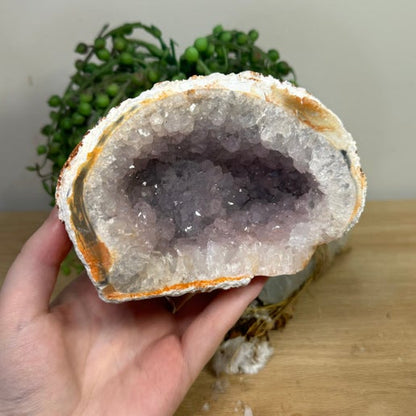 Amethyst / Agate Cave (L252)