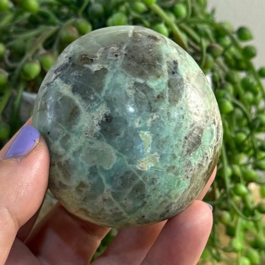 Green Moonstone Palmstone (H761)