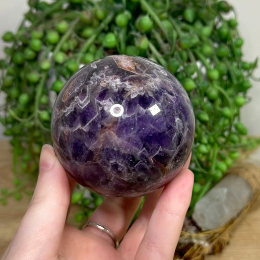 Dream Amethyst Sphere (I320)