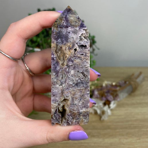 Purple Sphalerite Point (D103)