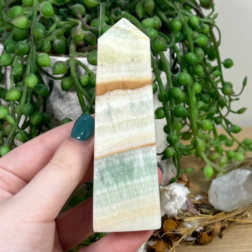 Pistachio Calcite Point (D492)