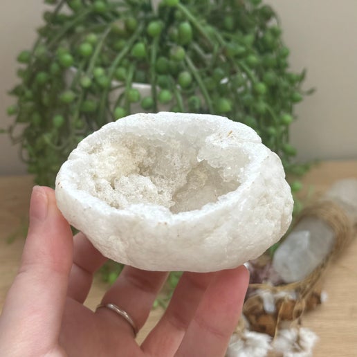 Clear Quartz Geode (E435)