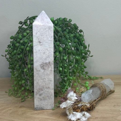 Pink Amethyst Tower (H710)