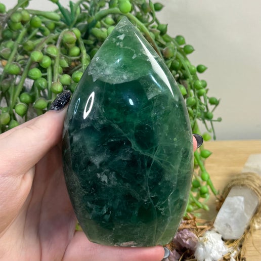 Green Fluorite Arch Free Form (H270)