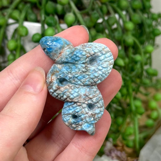 Blue Apatite Snake (I821)