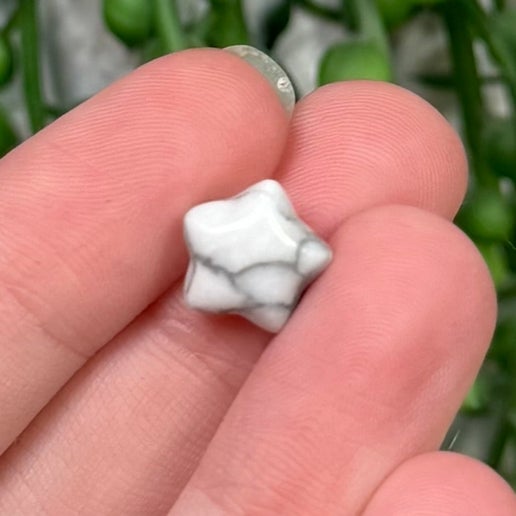 Howlite Tiny Star