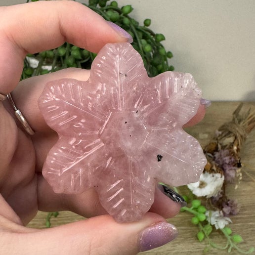 Rose Quartz Snowflake (G306)