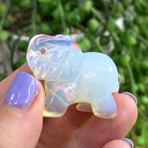 Opalite Elephant (I500)