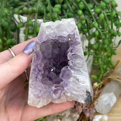 Amethyst Cave (F129)