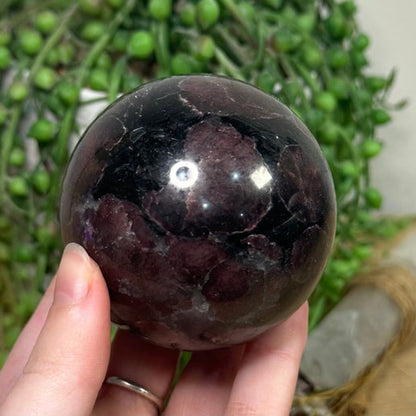 Garnet Sphere (J750)