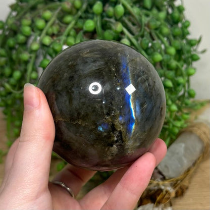 Labradorite Sphere (H743)