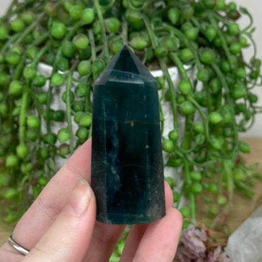 Blue Fluorite Point (M43)