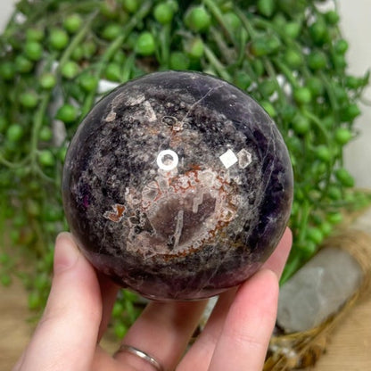 Dream Amethyst Sphere (I324)