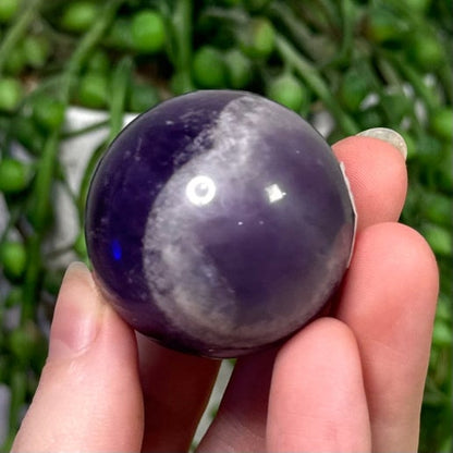 Dream Amethyst Sphere (H941)