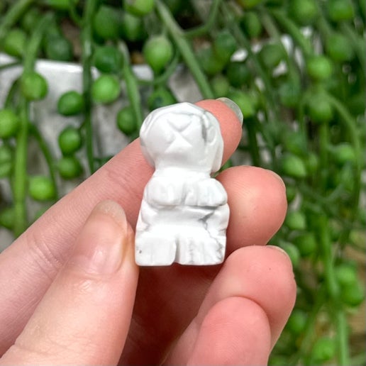 Howlite Small Sitting Bunny