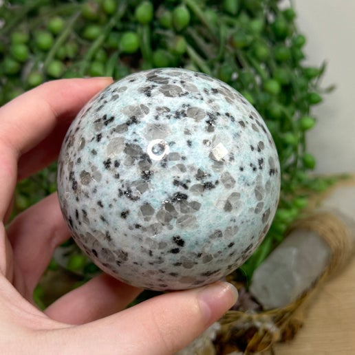 Kiwi Jasper Sphere (H548)