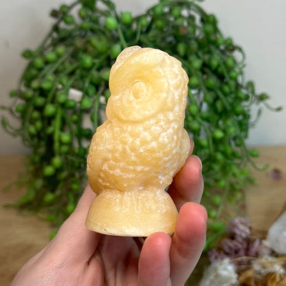 Yellow Calcite Owl (L885)