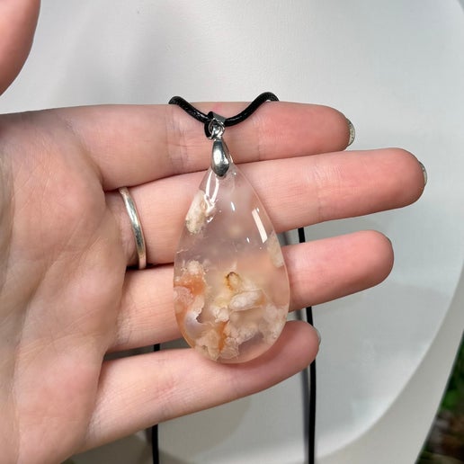 Flower Agate Necklace (E508)