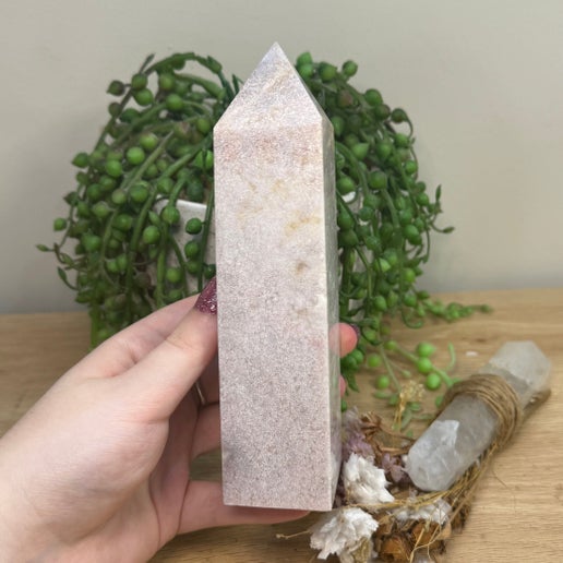 Pink Amethyst Tower (H713)