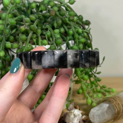 Tourmaline In Quartz Bracelet (D378)