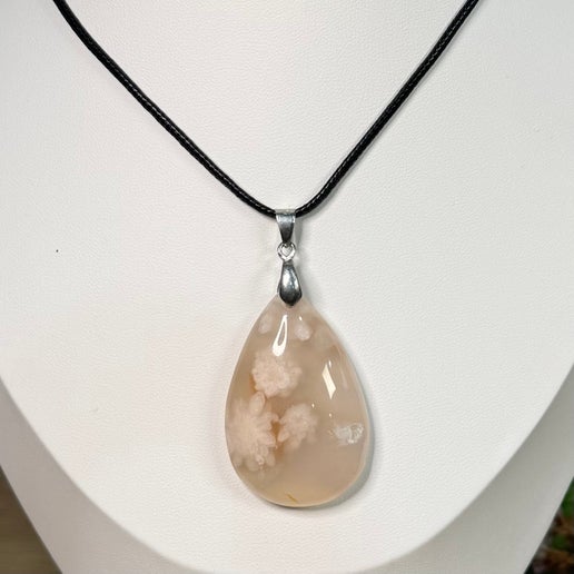 Flower Agate Necklace (E509)