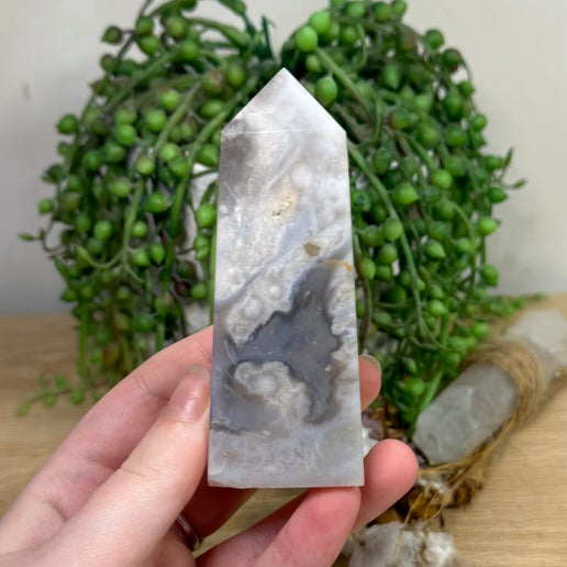 Pink Amethyst / Blue Flower Agate Point (K306)