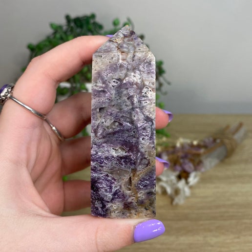 Purple Sphalerite Point (D105)