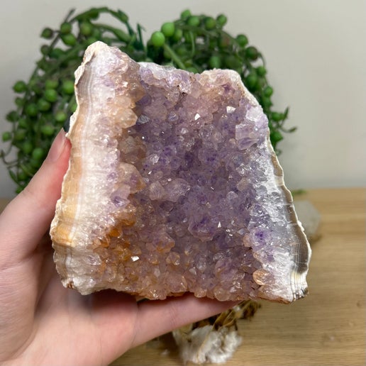 Amethyst / Agate Cave (L250)