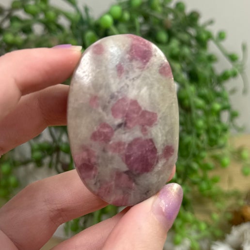 Pink Tourmaline Palm Stone (H525)