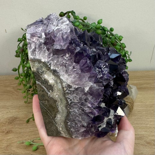 Amethyst Cave (G480)