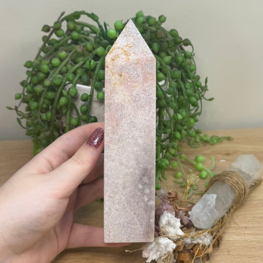 Pink Amethyst Tower (H713)