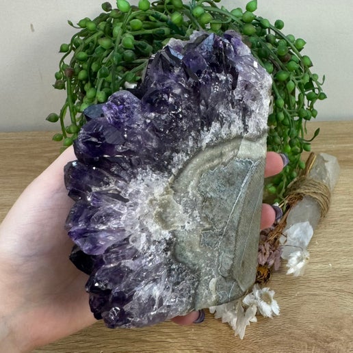 Amethyst Cave (G480)