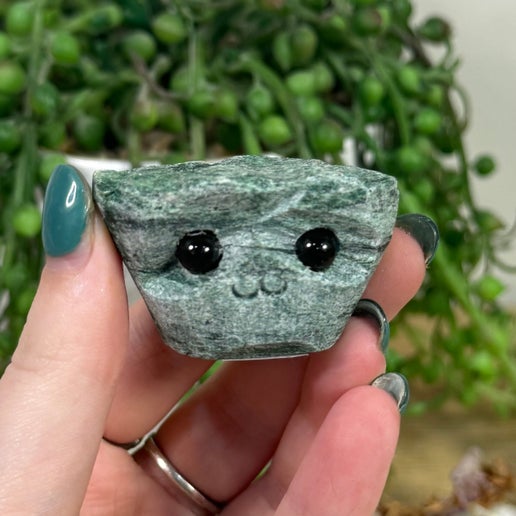 Green Mica Pet Rock (J465)