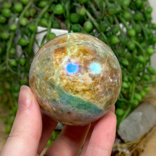 Aura Variscite Sphere (H290)