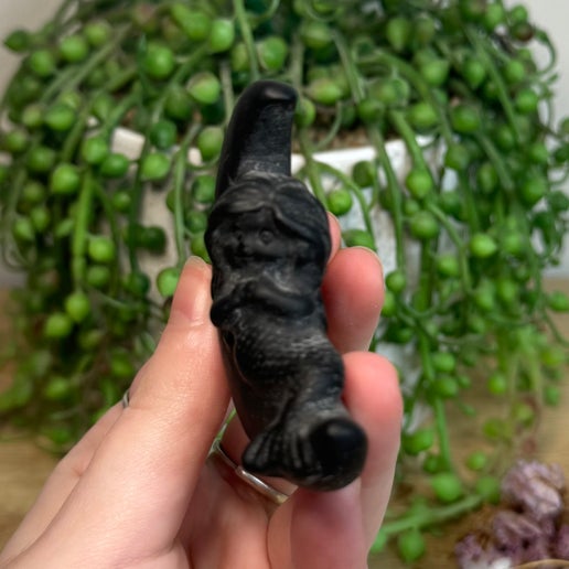 Black Obsidian Mermaid On Moon (D405)