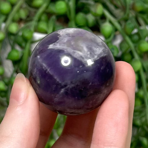 Dream Amethyst Sphere (H938)