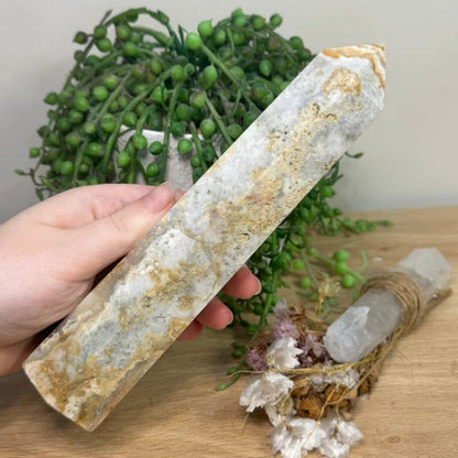 Crazy Lace Agate Tower (K773)