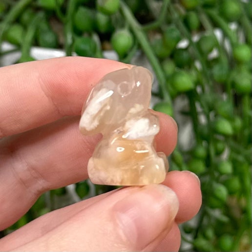 Flower Agate Small Sitting Bunny